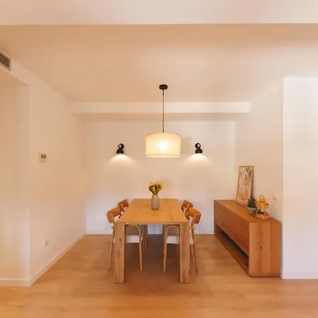 Bravissimo Santa Clara Penthouse 2, With 3-bedrooms Lägenhet Girona
