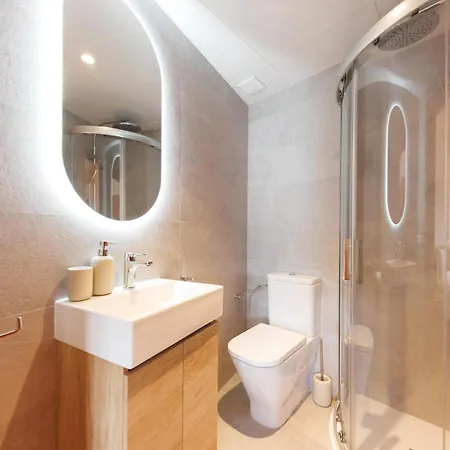 דירה Bravissimo Santa Clara Penthouse 2, With 3-bedrooms ז'ירונה