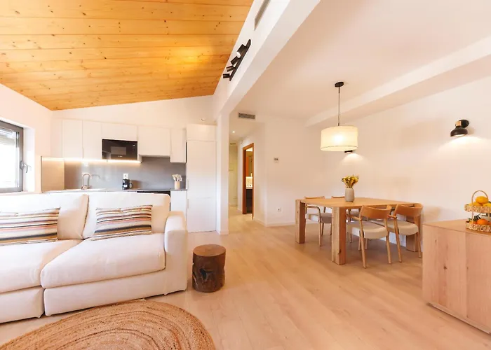 Bravissimo Santa Clara Penthouse 2, With 3-bedrooms *