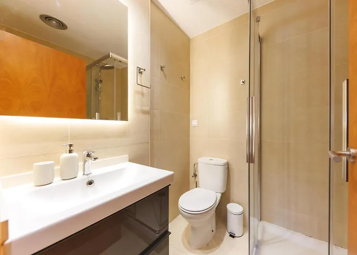 Bravissimo Santa Clara Penthouse 2, With 3-bedrooms Apartmán Girona